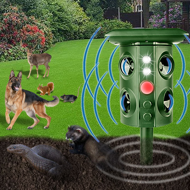 Solar-Powered Ultrasonic Animal Repeller (Four Horns)